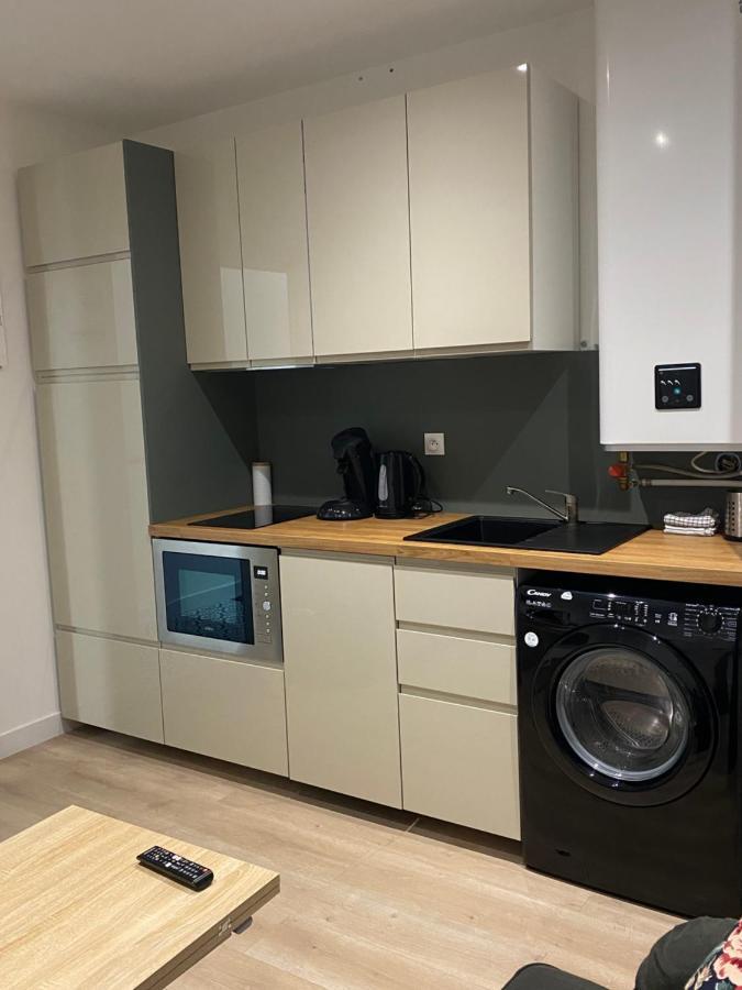 Studio 25M2 Avec Parking Prive - Lycee Roosevelt - Arena - Gare Reims Dış mekan fotoğraf